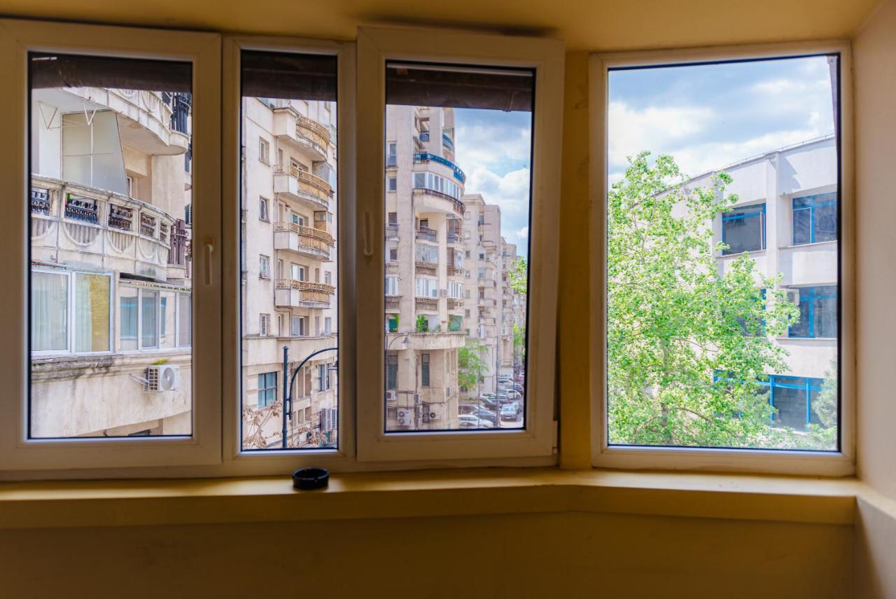 Comfy Apartment With Private Parking And Netflix 부쿠레슈티 외부 사진