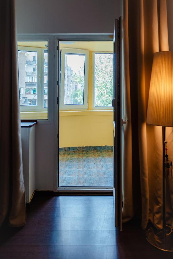 Comfy Apartment With Private Parking And Netflix 부쿠레슈티 외부 사진