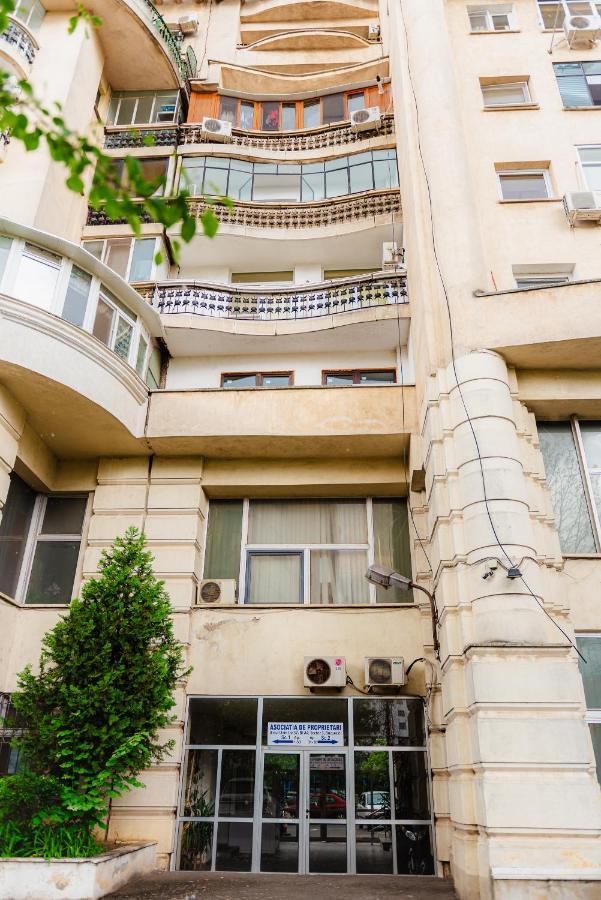 Comfy Apartment With Private Parking And Netflix 부쿠레슈티 외부 사진