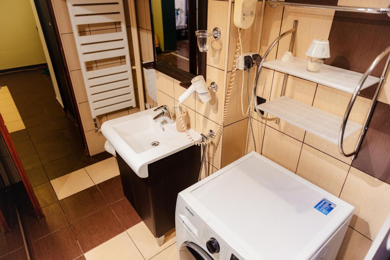 Comfy Apartment With Private Parking And Netflix 부쿠레슈티 외부 사진