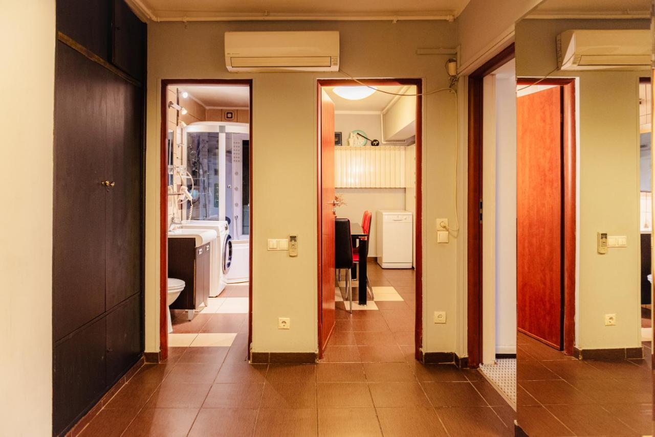 Comfy Apartment With Private Parking And Netflix 부쿠레슈티 외부 사진