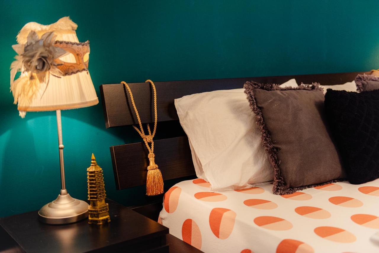 Comfy Apartment With Private Parking And Netflix 부쿠레슈티 외부 사진